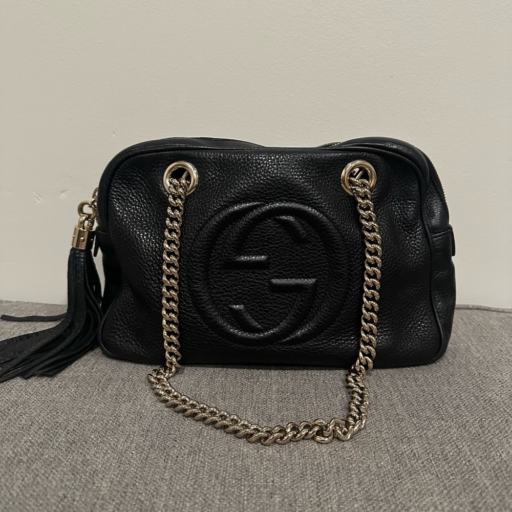 Black leather Gucci Handbag with Gold Accents